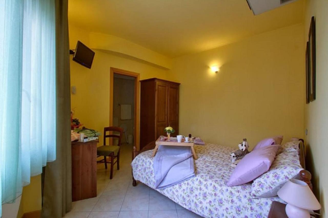 Pergola Rooms Тольмеццо Екстер'єр фото