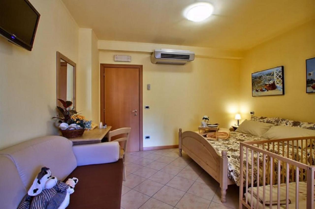 Pergola Rooms Тольмеццо Екстер'єр фото
