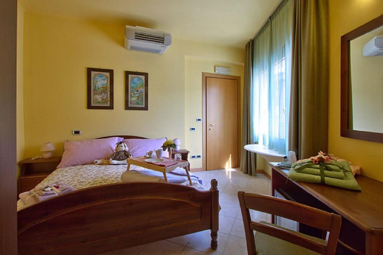Pergola Rooms Тольмеццо Екстер'єр фото