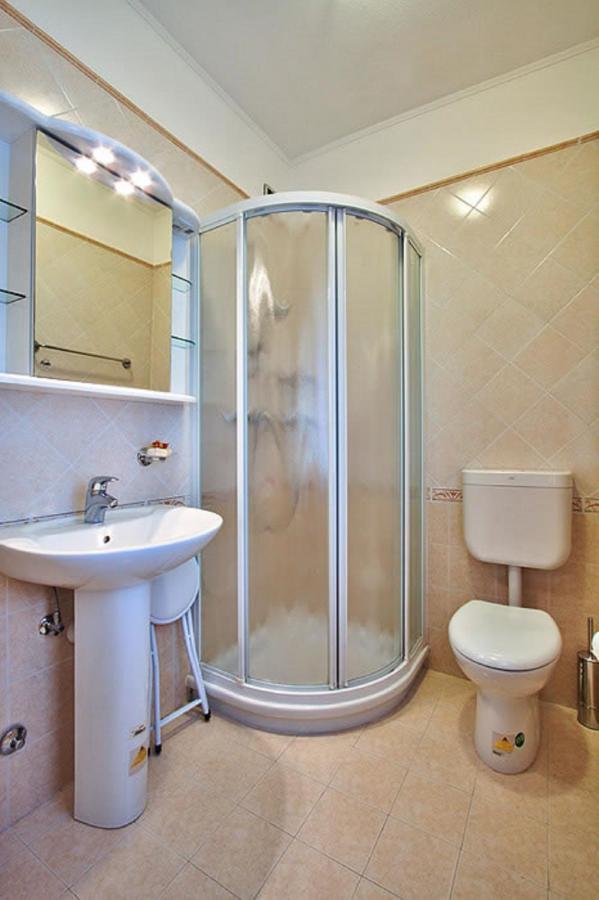Pergola Rooms Тольмеццо Екстер'єр фото