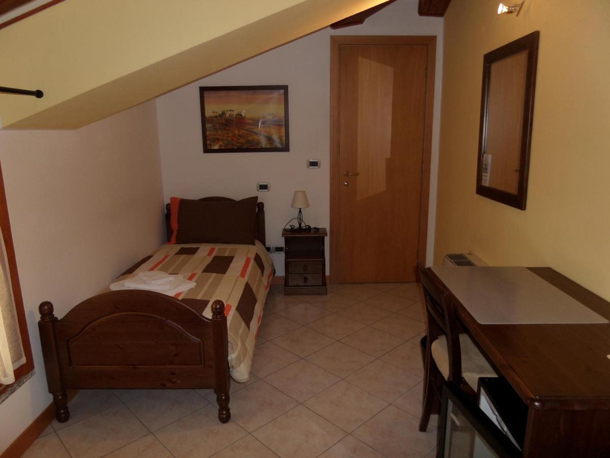 Pergola Rooms Тольмеццо Екстер'єр фото